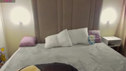 lia_candyyy online show from July 18, 1:53 am