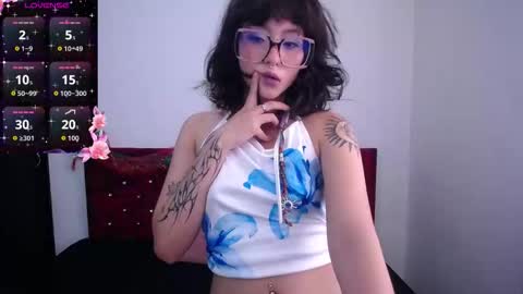 Lia online show from December 21, 7:40 pm