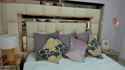 Lia  online show from June 14, 3:08 am