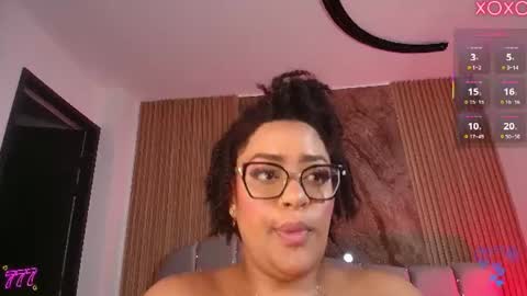V A L  online show from July 28, 4:39 pm