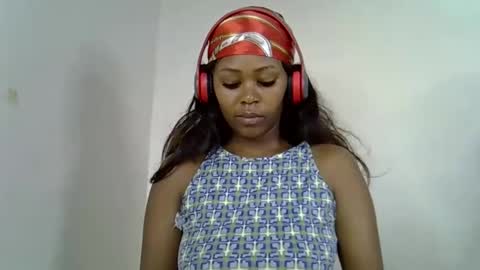 lia online show from November 4, 11:59 am