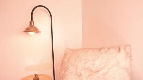 liaa online show from February 18, 7:57 pm