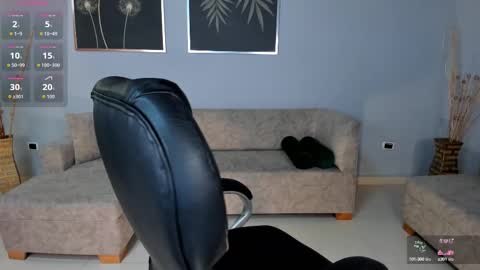 Snapshot of liammcarter chatting on October 1, 4:28 am Liam online show from October 1, 4:28 am
