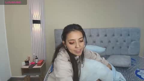 L I A M O N R O E online show from October 5, 11:37 am