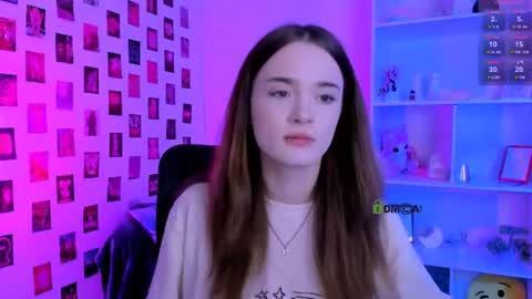 Little Liana  online show from July 31, 7:48 pm