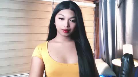 CALL ME LIANNA online show from March 22, 6:25 pm