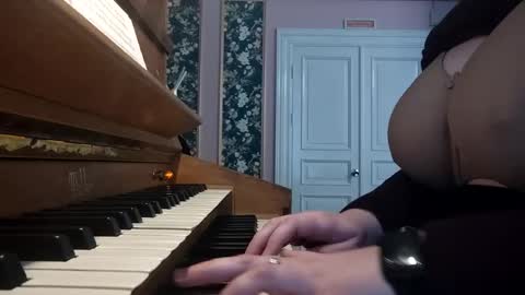 Snapshot of liaorgel chatting on February 2, 7:52 am liaorgel online show from February 2, 7:52 am
