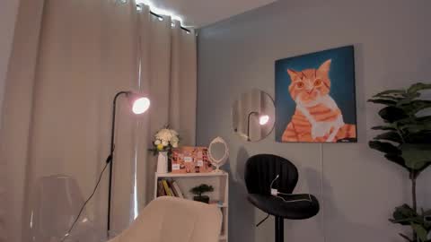 Lia online show from February 25, 2:37 pm