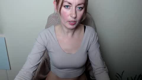 Lia online show from April 2, 1:41 pm