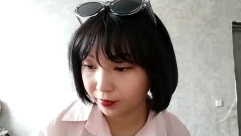 Molly online show from May 27, 1:08 pm