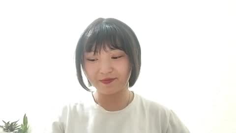 Molly online show from May 6, 4:33 pm