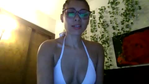 lickablemiami online show from May 31, 7:26 pm