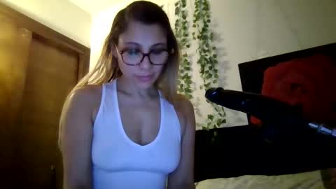 lickablemiami online show from January 16, 4:58 pm