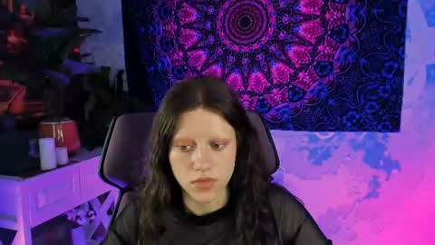 Hey My name is Lida online show from July 19, 10:06 am