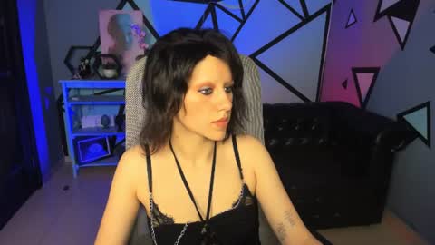 Hey My name is Lida online show from July 5, 9:37 am