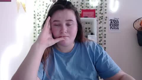 light_lunaa online show from January 22, 9:46 am