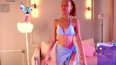 Lihn Pham online show from March 9, 3:31 am