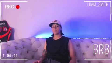 liiam_smith_ online show from March 5, 12:33 pm