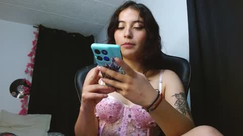 lisa online show from December 22, 7:44 am