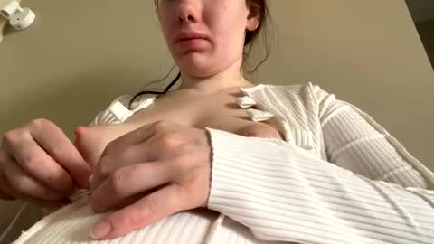 liissa207673 online show from June 8, 3:07 am