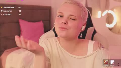 likaaberry online show from February 5, 3:04 pm