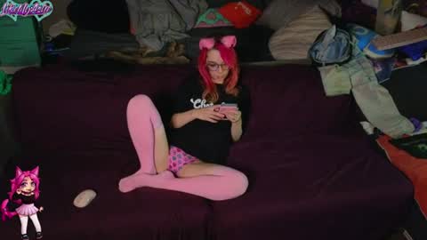 LikeMyAshe online show from June 20, 9:18 pm