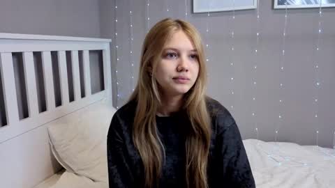 Emma online show from February 9, 1:08 am