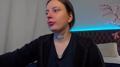 LilaVame online show from October 6, 7:07 pm