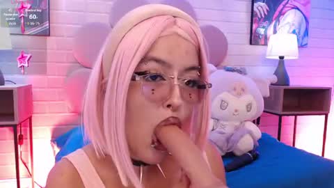 lilcandy19 online show from July 4, 12:12 pm