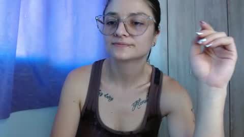 Valeri Villalobos  IG villa lobosvaleri online show from July 7, 4:43 pm