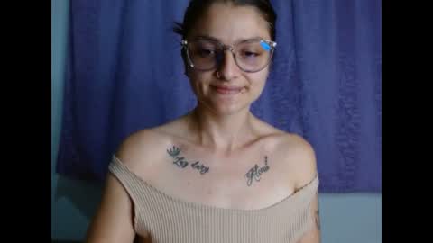 Valeri Villalobos  IG villa lobosvaleri online show from June 30, 1:05 am