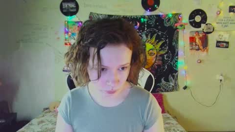 Lil online show from December 22, 10:51 am