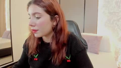 L I L I online show from March 7, 5:14 am