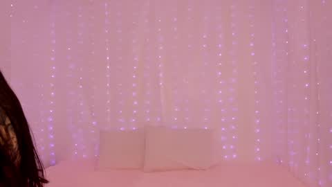    online show from December 22, 9:22 am