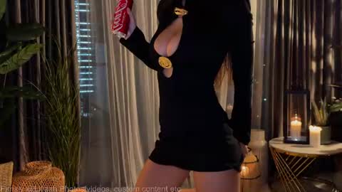 Lili  Nude ONLY Ticket or Fansly  online show from July 17, 10:35 pm