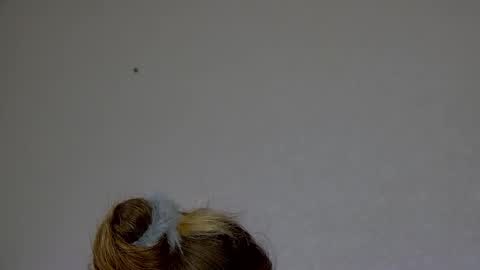 Mia online show from September 30, 7:25 am