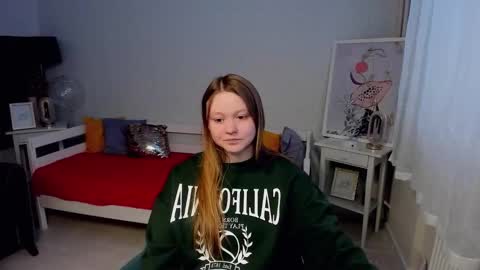 Lilian online show from March 3, 1:17 pm