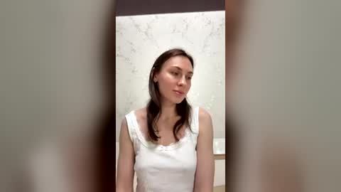 Liliana online show from June 11, 9:22 pm