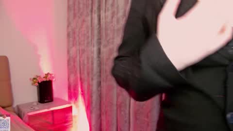 lilianbliss_ online show from February 26, 9:36 pm