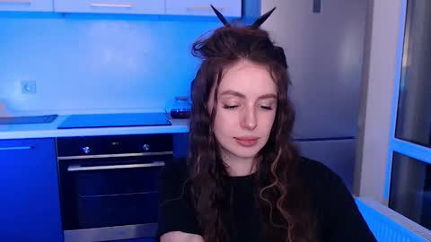 Lilu online show from February 12, 10:44 pm