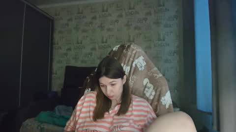liliawoolf online show from June 3, 11:44 am
