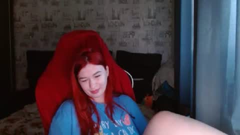 liliawoolf online show from March 11, 5:35 am