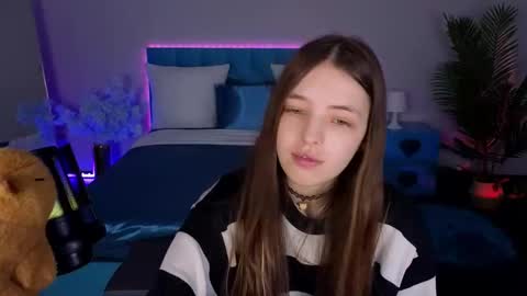 Lili Bakery online show from November 14, 2:55 am