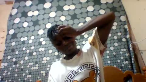 liligal online show from July 17, 5:23 am