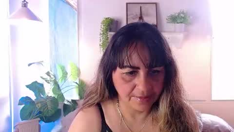 L I L I  online show from July 25, 7:43 pm