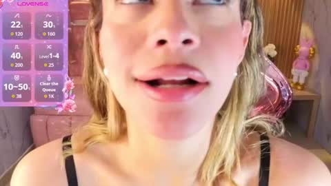 Lilith  online show from November 29, 8:57 pm