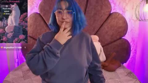 Snapshot of lilith_curvy chatting on September 13, 7:55 pm online show from September 13, 7:55 pm