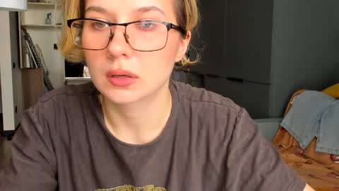 lilith online show from April 15, 2:17 pm