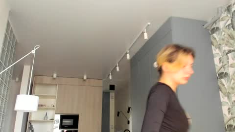 lilith online show from April 6, 11:33 am