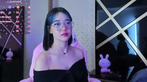 Lilith online show from December 14, 8:18 pm